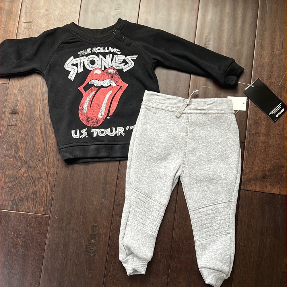 NWT Gender Neutral The Rolling Stones US Tour 78 Sweatshirt and Matching Pants!